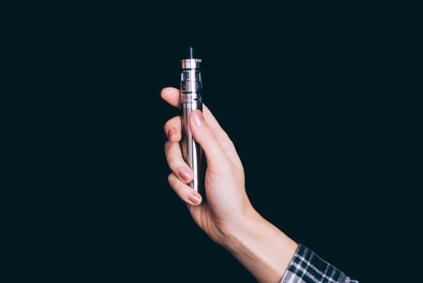 A slim vape pen